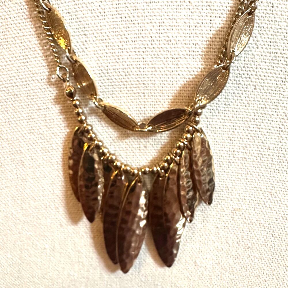 Vintage America Collection Goldtone Necklace Nine West Jewelry Leaf 16" 18" long